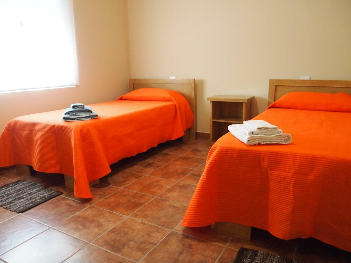 Apartamento Rural "Las Escuelas" San Bartolomé de las Abiertas エクステリア 写真