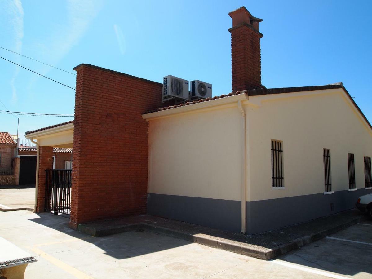 Apartamento Rural "Las Escuelas" San Bartolomé de las Abiertas エクステリア 写真